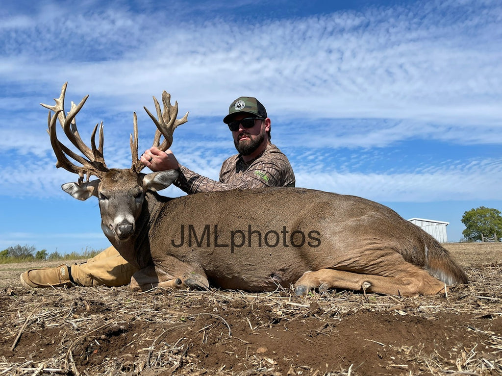 Browning Defender Wireless Helps Customer Josh Linderman Score Buck of a Lifetime